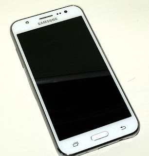Gambar Samsung Galaxy J5