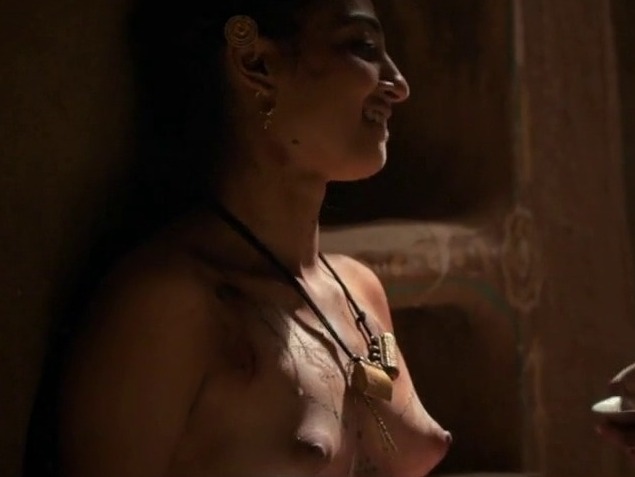 Radhika Apte Nude Scene in " Parched " 2015 Movie Video Images. 