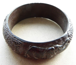 African elephant bangle in resin