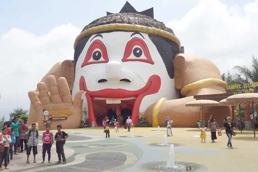 Museum Tubuh Jawa Timur Park 1 Batu