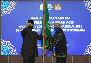Gubernur Melepas Kafilah MTQ Kopri Aceh menuju Kendari