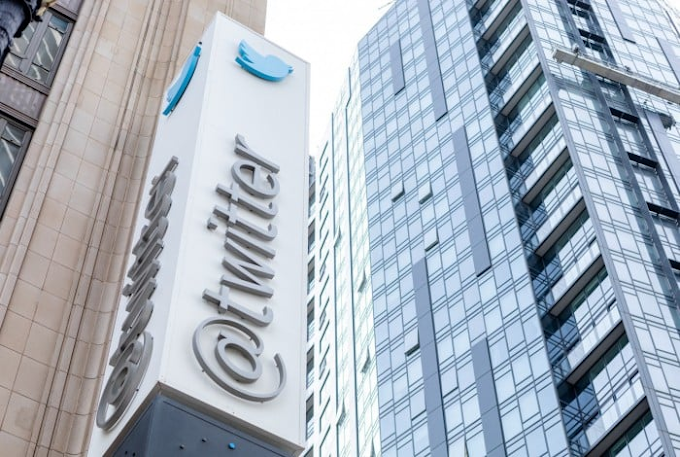Twitter anuncia proibição de links para outras redes sociais
