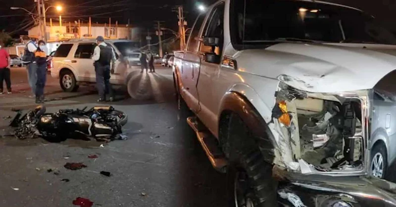 Una pareja falleció tras chocar su moto contra una camioneta en El Tigre