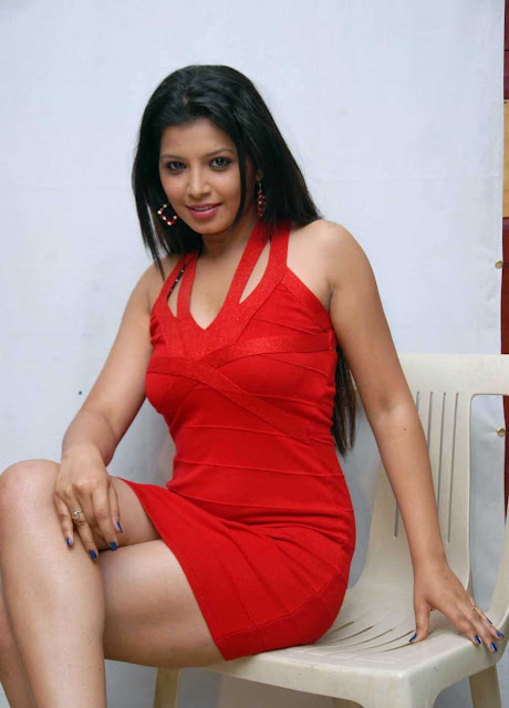 Disha Poovaiah Tamil Actress Beautiful Hot Legs in Tight Red Dress Actress Trend