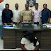  चक्क बाईने आपल्या जिवलग मैत्रीणीची खपाखप भोकसून हत्या केली. दोन लाख उसणे घेऊनही तिची नियात फिरली.! 