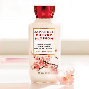 Sữa dưỡng thể dành cho da khô Japanese Cherry Blossom hàng của Mỹ