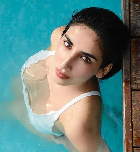 Parul Gulati bikini swimsuit indian actress