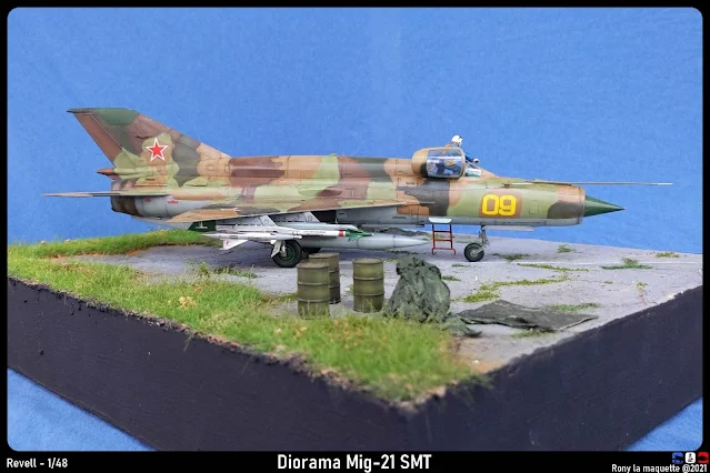 Diorama Mig-21 SMT.