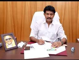 பள்ளிகளுக்கான  பொதுத்தேர்வுகள் திட்டமிட்டபடி நடைபெறுமா? -  அமைச்சர் விளக்கம்