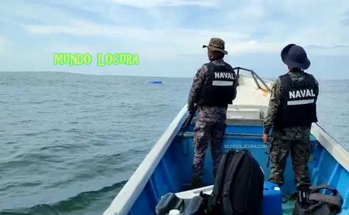 Fuerza Naval de El Salvador continua la búsqueda de tripulantes de lancha pesquera que volcó en playa Los Cóbanos