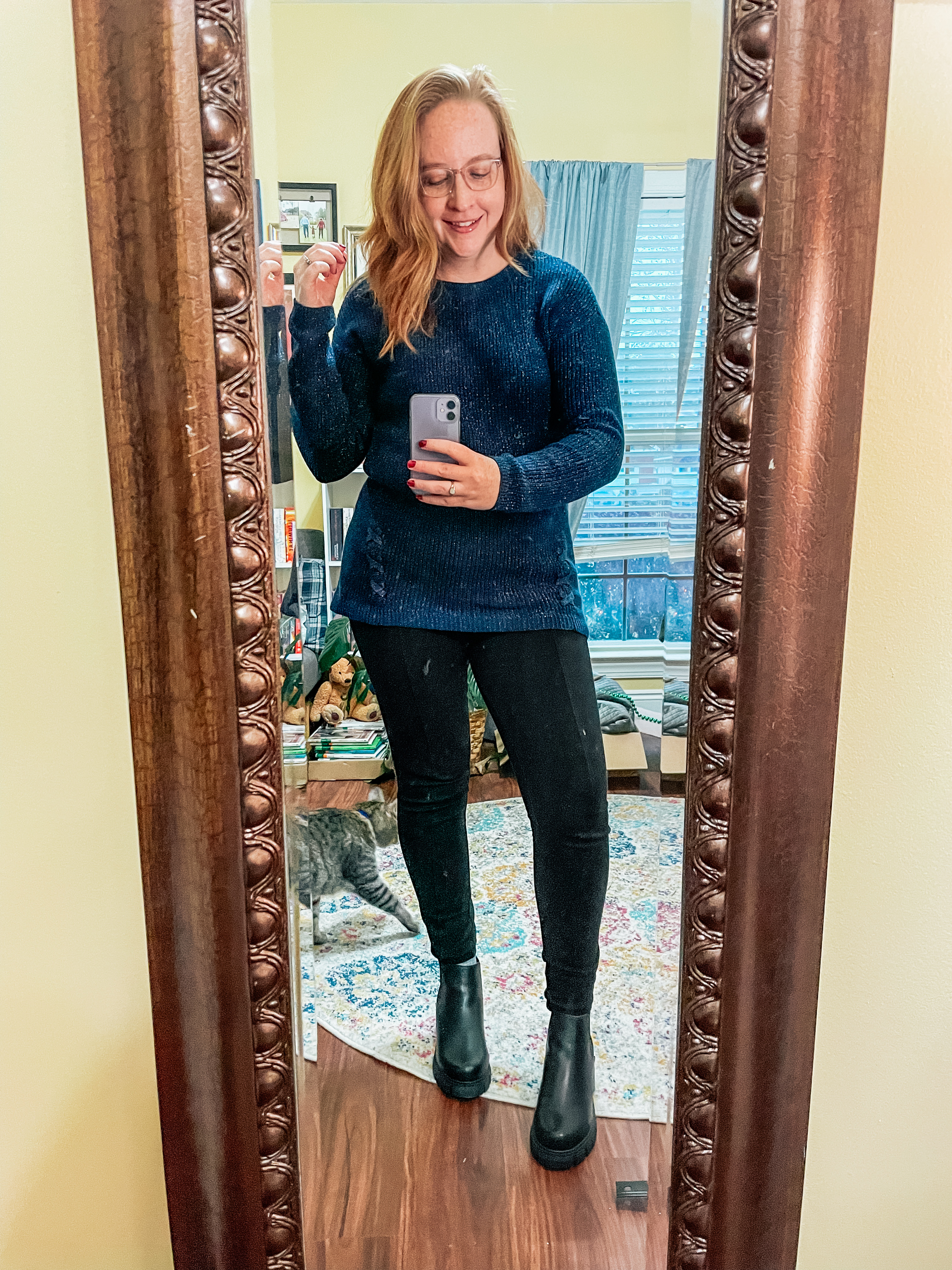 blue-sparkly-sweater-leggings-chelsea-boots