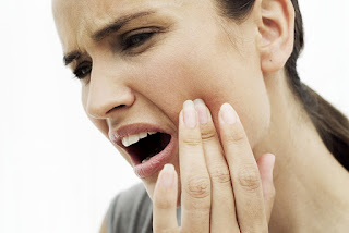 Có nên nhổ răng bị viêm chân răng lâu ngày?-3