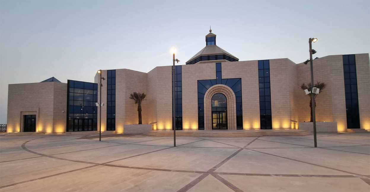 Resmi, Katedral Terbesar Teluk Arab Telah Berdiri di Sini