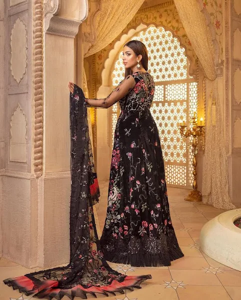 Sonya Hussayn radiates Ethereal Beauty in Asifa Nabeel Wedding campaign