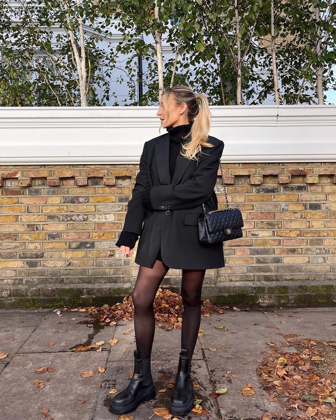 37 black on black outfit ideas for women | Melody Jacob