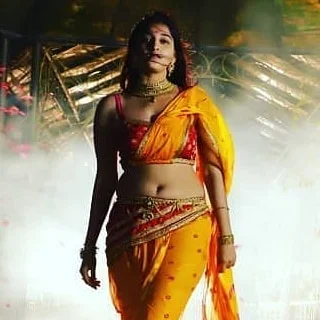Indian Actress Mouryani Hot and Sexy Nevel show | Mouryani Hot and sexy photoshoot