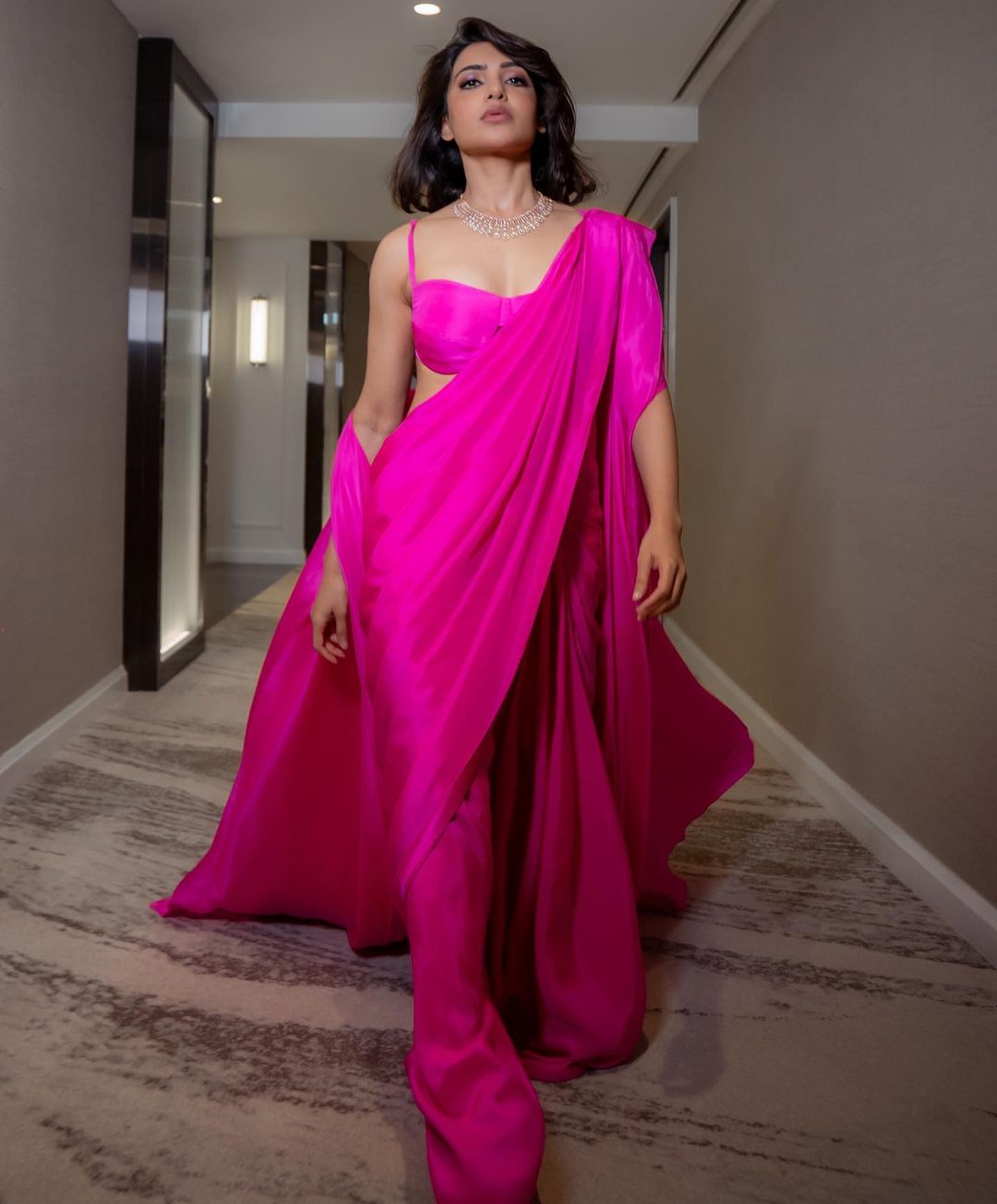 Dubai Dazzles with Samantha Ruth Prabhu's Pink Saree Magic – Must See!