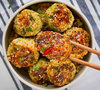 ALBÓNDIGAS DE BRÓCOLI Y COLIFLOR