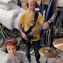 Mira a Scott Ian tocar 'Roots Bloody Roots' de Sepultura con su hijo de 10 años