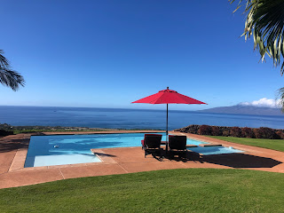 A Launiupoko pool overlooking ocean