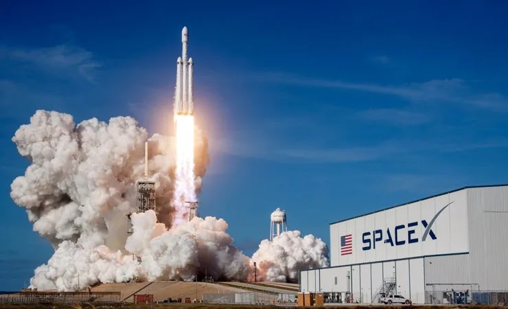 SpaceX планирует рекордный год запусков