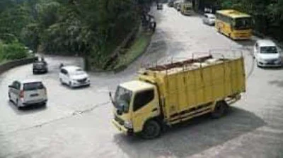 Terbilang Jalur Ekstrem, Pengendara Diimbau Hati-Hati Melewati Sitinjau Lauik