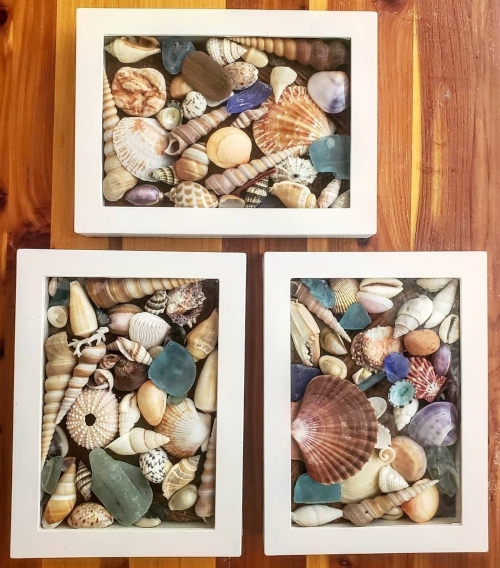 Display a Souvenir Pin Collection in a Shadowbox Frame – A Pretty