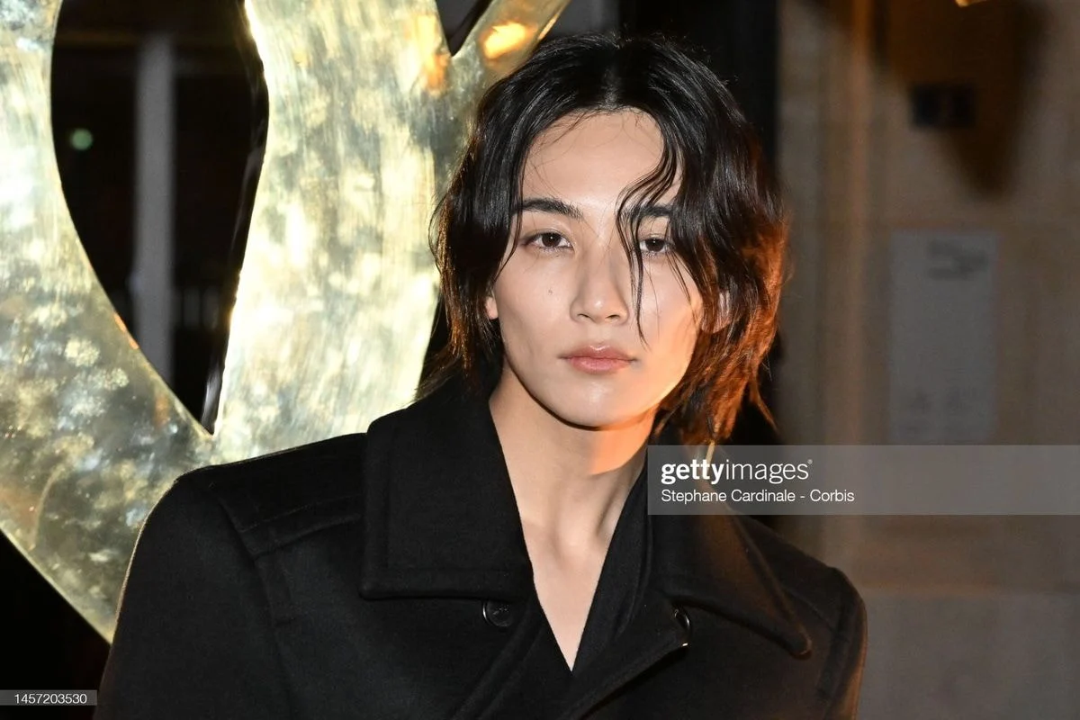 [theqoo/instiz] JEONGHAN PARIS FASHION WEEK YSL ft. TEN