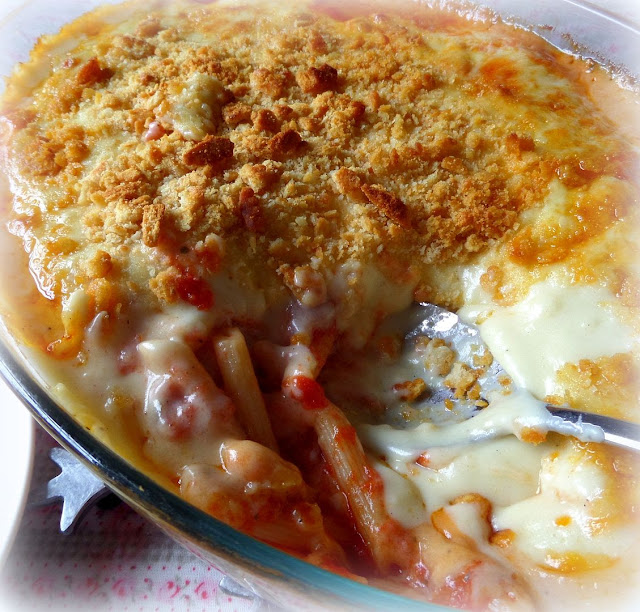 Macaroni, Cheese & Tomato Bake