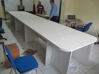Meja Rapat Modular Kapasitas 14 Orang - Furniture Semarang