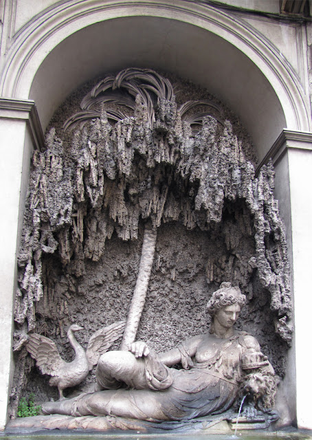 The goddess Juno by Domenico Fontana, Quattro Fontane, Four Fountains, Rome