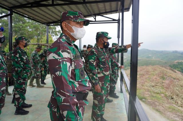 Danrem 022/PT Dampingi Pangdam I/BB Tinjau Latihan Batalyon Tim Pertempuran (YTP) Raider 100/Prajurit Setia