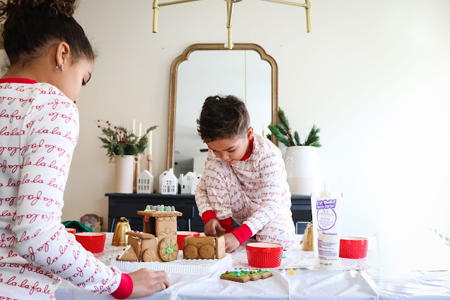 Gingerbread Man Cookie Baking Kit DIY Kids Baking Set Holiday Decorating  NEW