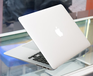 MacBook Air Core i5 Early 2015 13-Inch Malang