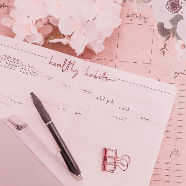 How to Keep Up With Your Bullet Journal Trackers + Collections