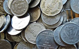 वाराणसी में 25000रू के सिक्के लेकर नामांकन पत्र खरीदने पहुंचा एक निर्दलीय उम्मीदवार, विकास भवन में अधिकारी रह गए भौचक्के...