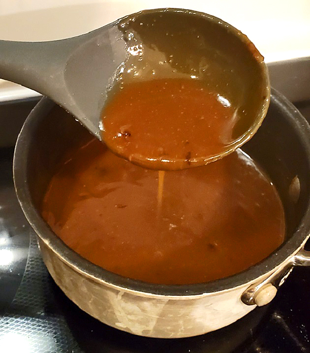 homemade guinness gravy for St. Patrick's Day mashed potatoes with cabbage in them