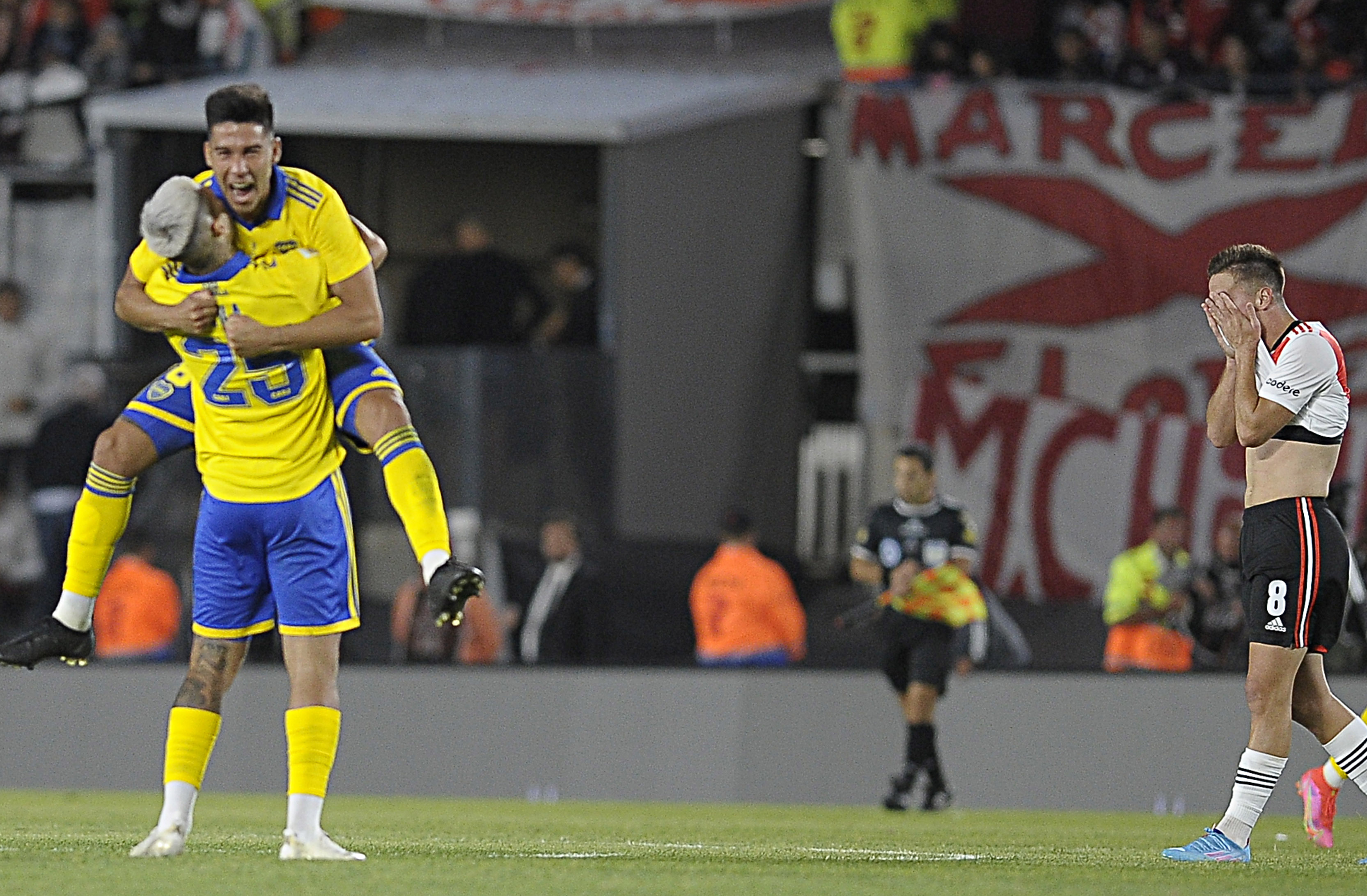 GALERÍA: Las mejores fotos del superclasico en el Monumental