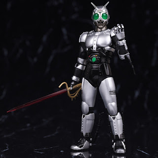 REVIEW SHFiguarts (Shinkocchou Seihou) Shadow Moon, Bandai