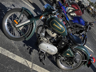 My 1999 Royal Enfield Bullet.