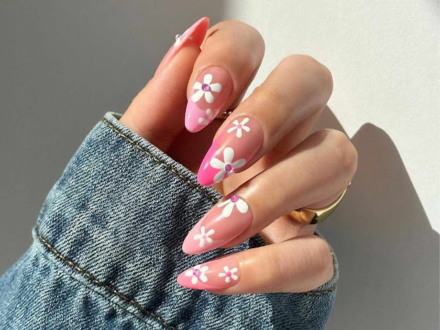 6 Stylish Pink Nail Art Ideas For Your Manicures