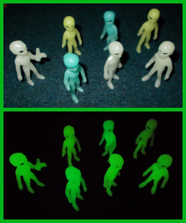 12 Aliens; 3 Aliens; 6 Aliens; 8 Aliens; Alien Invaders; Alien Novelties; Aliens; Amscan Aliens; Amscan Favor Pack; Amscan Value Pack; Cosmo Explorer; Glow In Dark Alien; Glow In The Dark; Glow In The Dark Aliens; Glow-in-the-dark; Greys; Imperial Toys; Small Scale World; smallscaleworld.blogspot.com; Soma Aliens; Soma Holdings; Soma Industries; Soma Toy Figures; Way Out Toys Inc.;