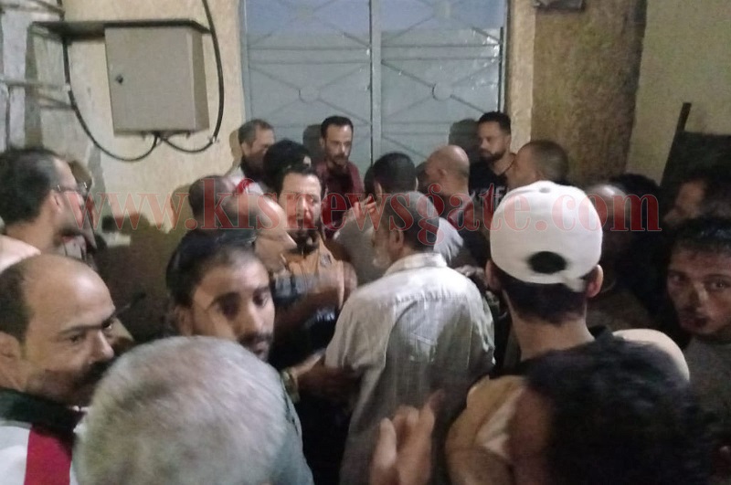 كان بيشوف أكل عيشه..تشييع جنازة ضحية توكتوك بدسوق - صور