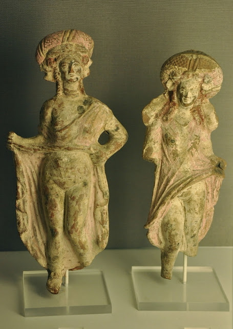 Терракотовые статуэтки жриц любви из Александрии, II–I века до н.э.