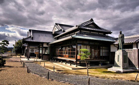 Hitotsumatsu Residence in Kitsuki.