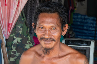 Fisherman, Mai Rot fishing village, Trat