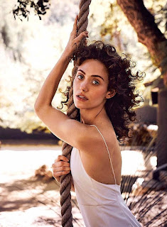 Emmy Rossum Joins Tom Holland and Amanda Seyfried in Apple TV+ serie