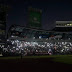 APAGÓN EN ESTADIO QUISQUEYA FUE PROVOCADO POR GLOBOS DE RECONOCIDO BANCO TOCARON CABLE TENDIDO ELÉCTRICO