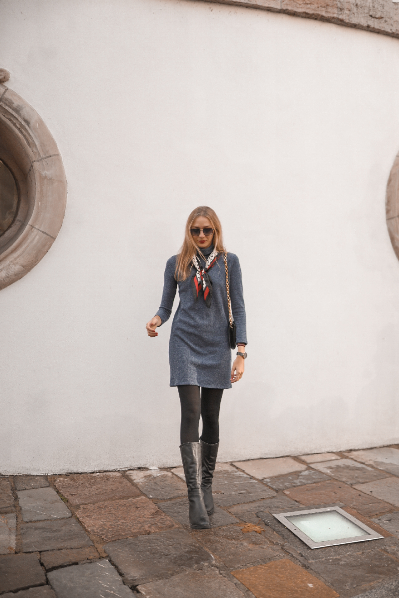 street-style-vestido-punto-invierno-venca-botas-piel-porronet-made-in-spain-pañuelo-you-are-the-princess-preppyels