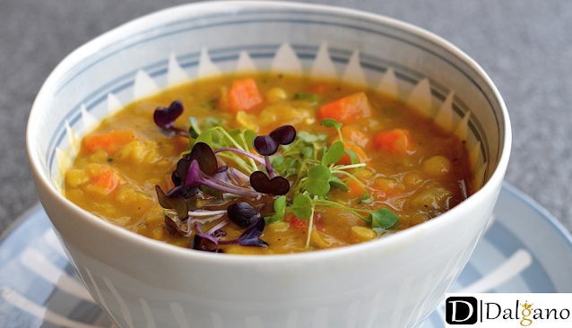 Canadian Pea Soup That is Rich with Meat